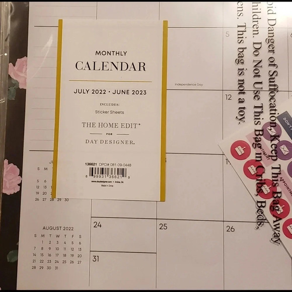 The Home Edit for Day Designer July 2022-June 2023 Calendar - Picture 2 of 4